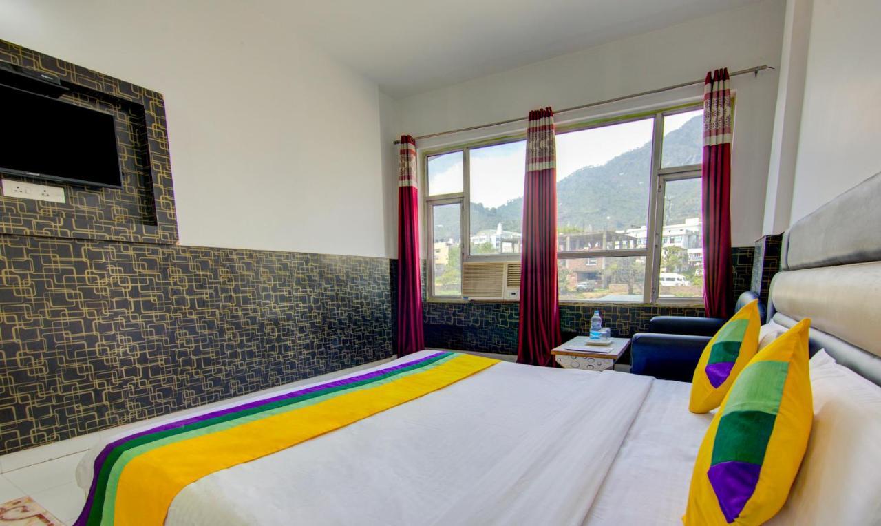 Itsy Hotels Satya Shree Катра Екстериор снимка