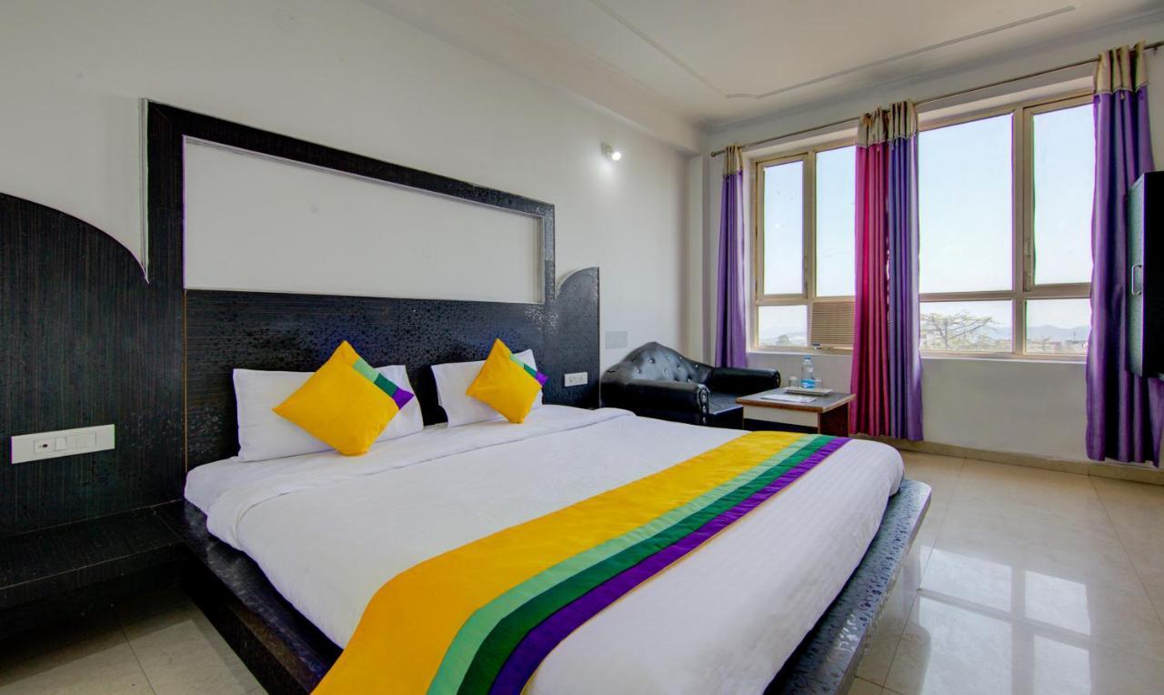 Itsy Hotels Satya Shree Катра Екстериор снимка